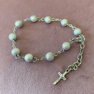 SILVER BEADED CHAIN BRACELET WITH CROSS CHARM